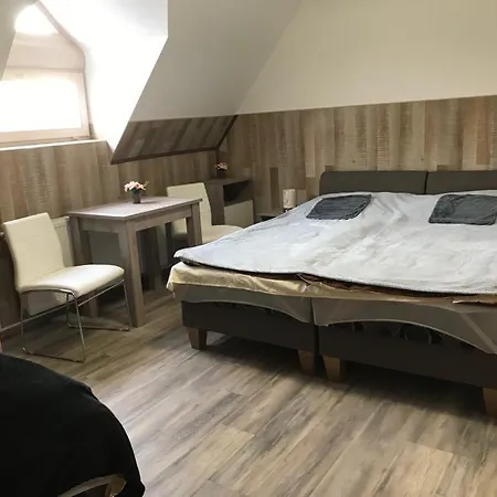 Jasmine's Vendeghaz Guest house