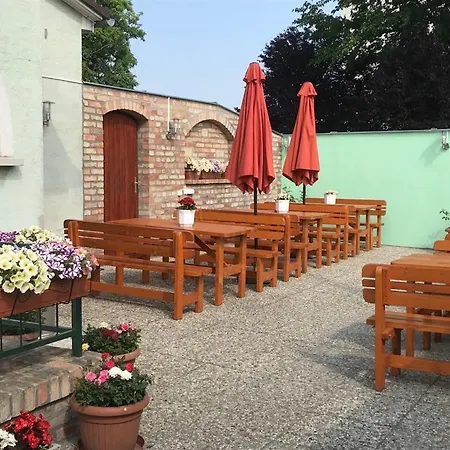 Jasmine's Vendeghaz * Gyor